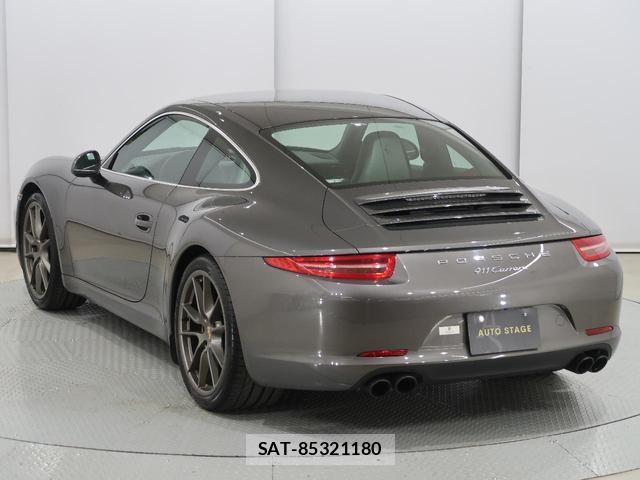 Porsche 911 2013-06 8220467-13