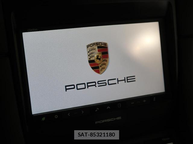 Porsche 911 2013-06 8220467-14