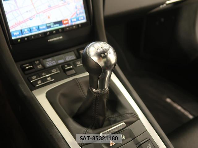 Porsche 911 2013-06 8220467-15
