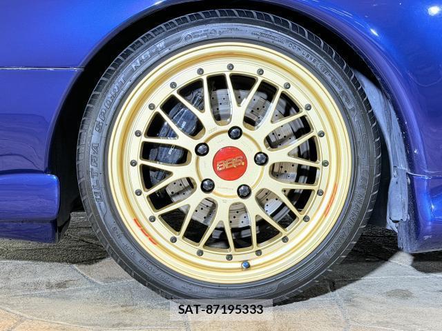 Porsche 911 1994-07 8223846-8