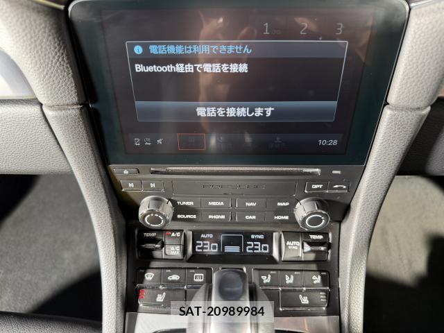 Porsche 911 2017-08 8223860-7