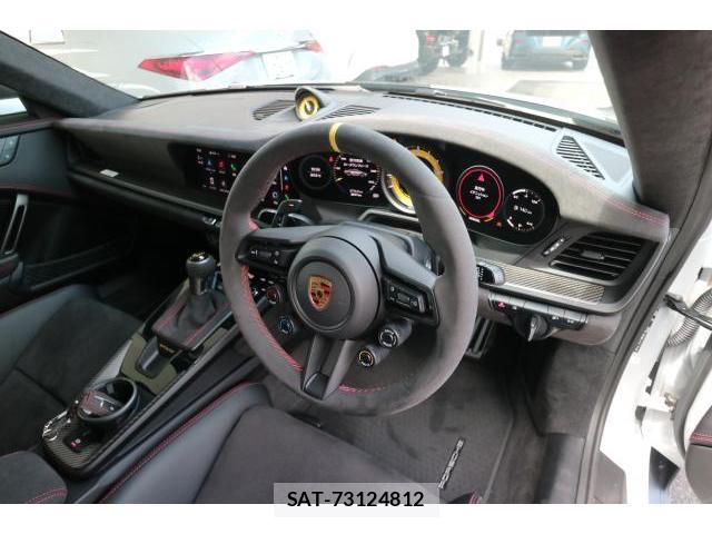 Porsche 911 2024-04 8223864-13