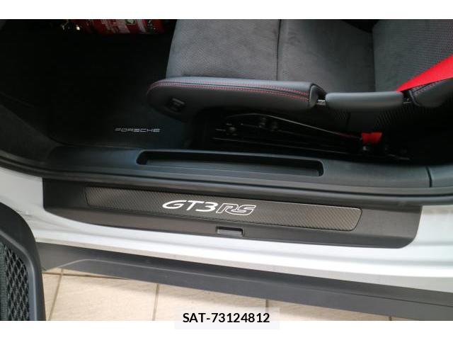 Porsche 911 2024-04 8223864-17