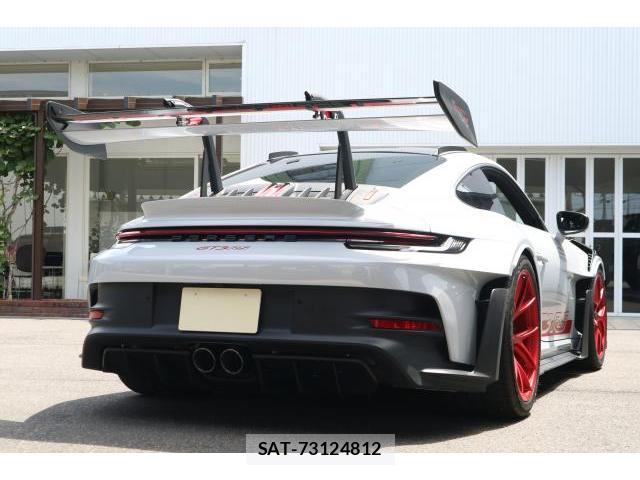 Porsche 911 2024-04 8223864-5