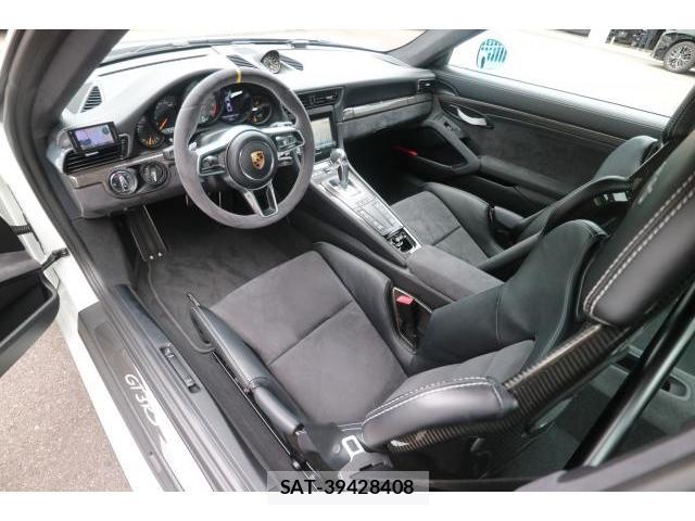 Porsche 911 2016-03 8223869-7