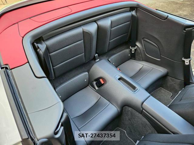 Porsche 911 2012-05 8224738-14