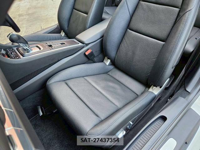 Porsche 911 2012-05 8224738-16