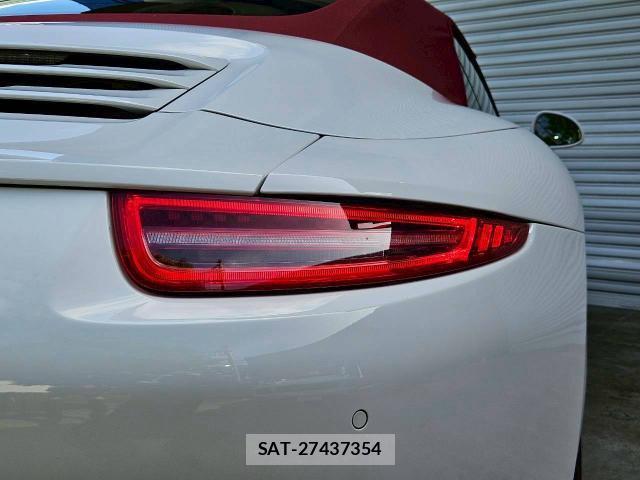 Porsche 911 2012-05 8224738-3