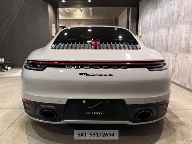 Porsche 911 2020-12 8225559-10