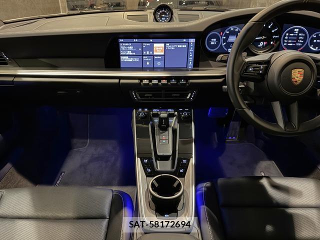 Porsche 911 2020-12 8225559-15