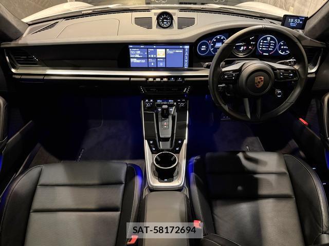 Porsche 911 2020-12 8225559-5