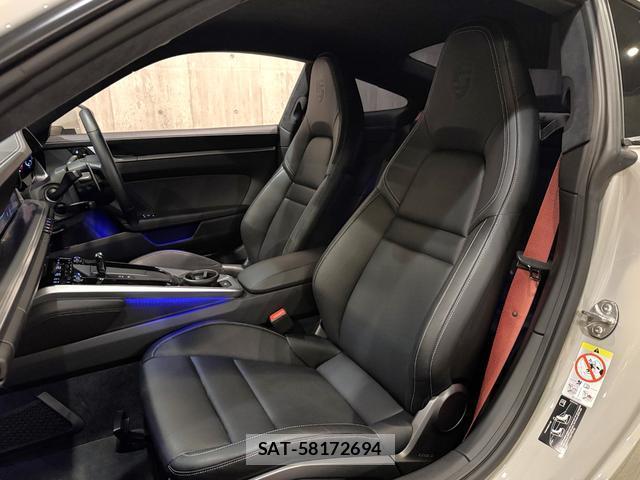 Porsche 911 2020-12 8225559-8