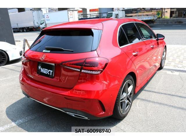 Mercedes Benz A-CLASS 2019-12 8221205-1