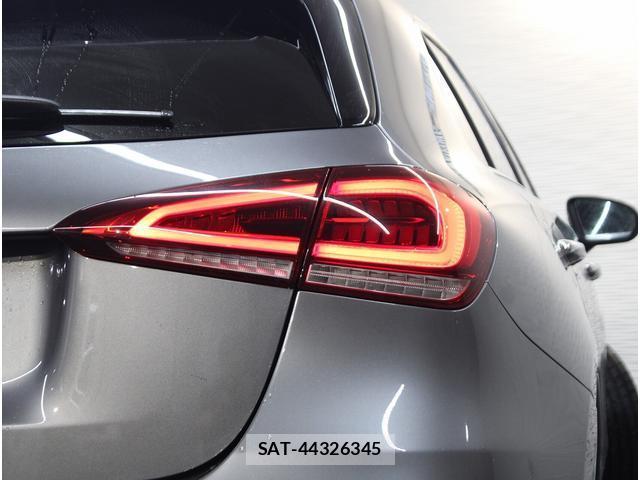 Mercedes Benz A-CLASS 2019-12 8222360-3