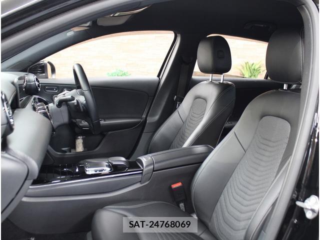 Mercedes Benz A-CLASS 2019-01 8222362-16
