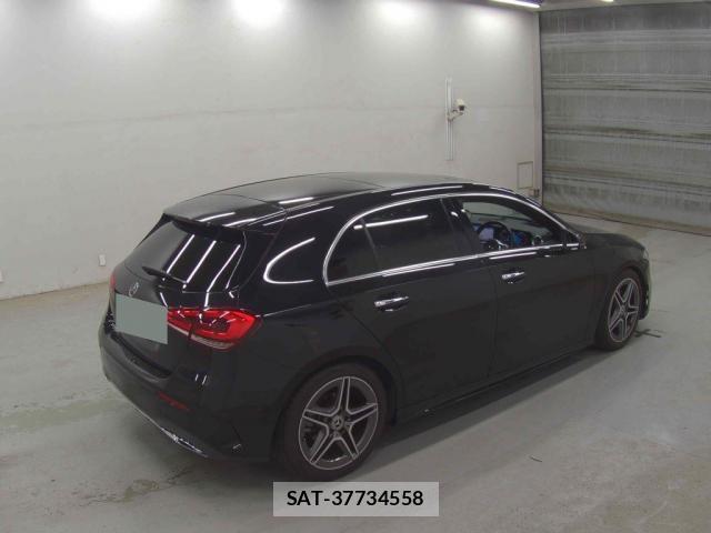 Mercedes Benz A-CLASS 2022-04 8223161-1