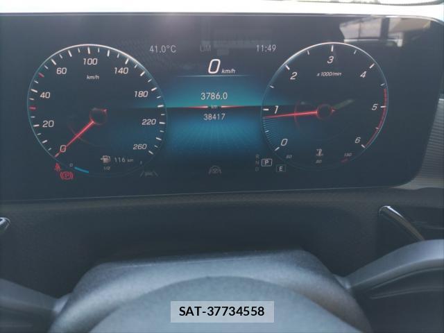 Mercedes Benz A-CLASS 2022-04 8223161-4