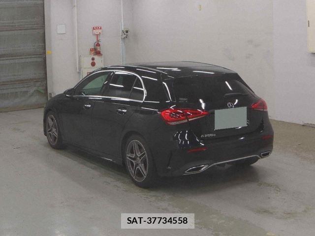 Mercedes Benz A-CLASS 2022-04 8223161-5
