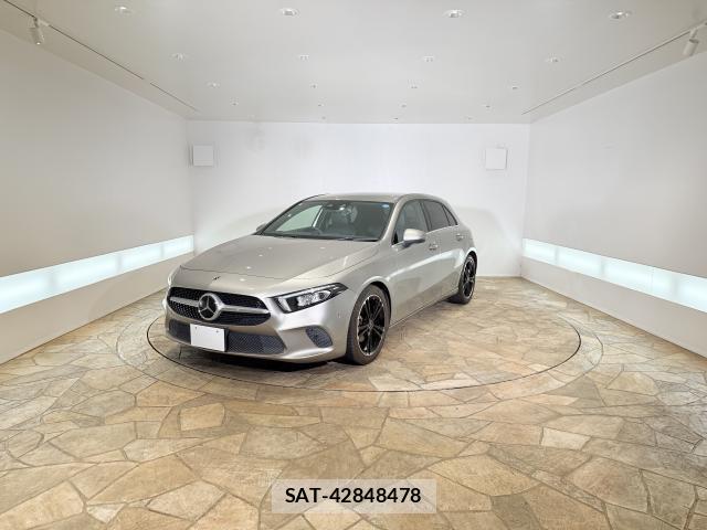 Mercedes Benz A-CLASS 2018-12 8223856-0