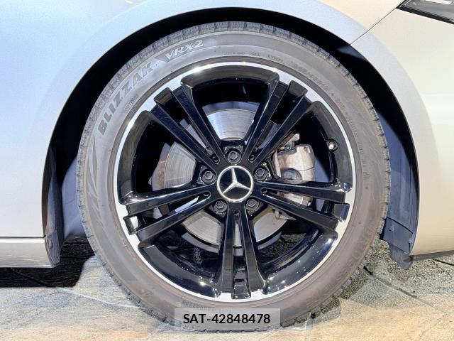 Mercedes Benz A-CLASS 2018-12 8223856-8