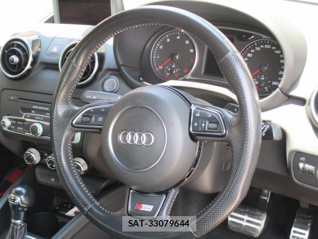 Audi A1 2014-01 8216343-8