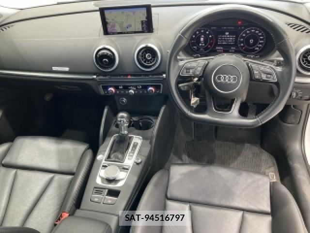 Audi A3 2017-09 8219018-2