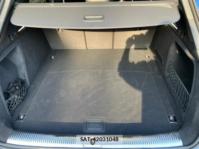 Audi A4 2024-09 8218390-17