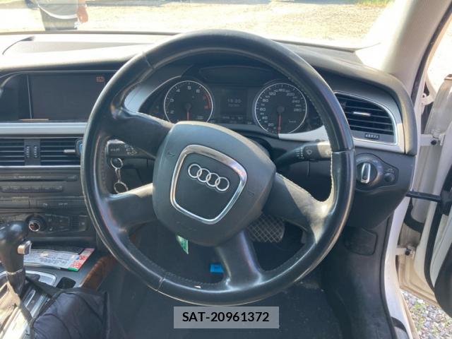 Audi A4 2008-07 8219947-8