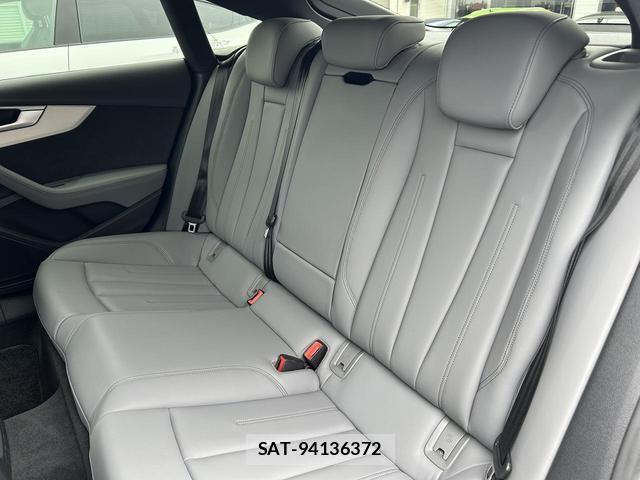 Audi A5 2023-12 8221987-14