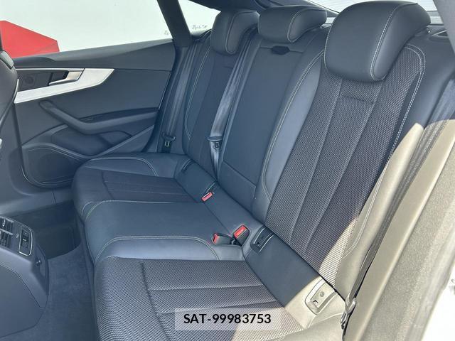 Audi A5 2017-08 8221990-14