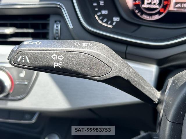 Audi A5 2017-08 8221990-8