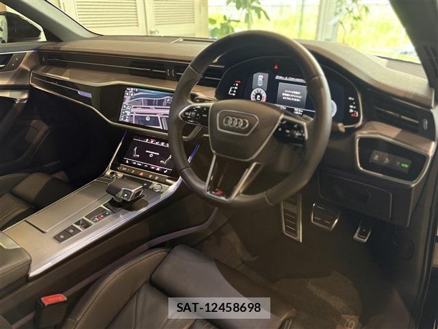 Audi A6 2019-09 8220571-10