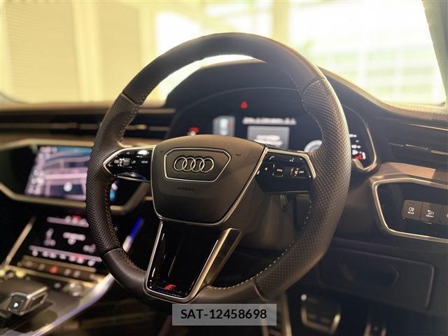Audi A6 2019-09 8220571-11