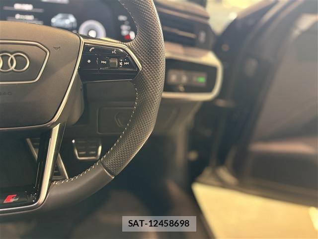 Audi A6 2019-09 8220571-13