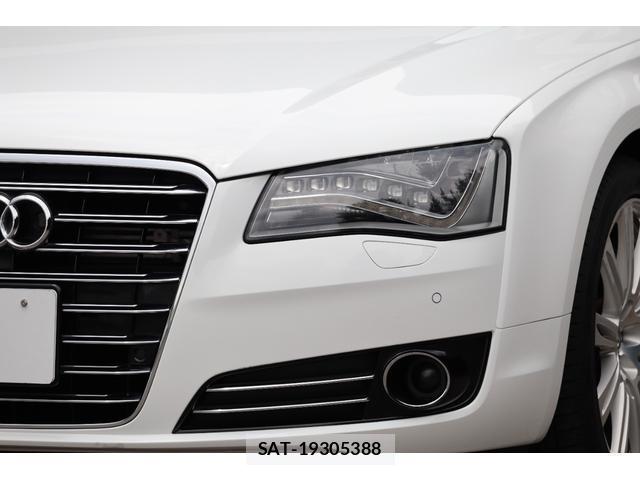 Audi A8 2011-08 8220825-14