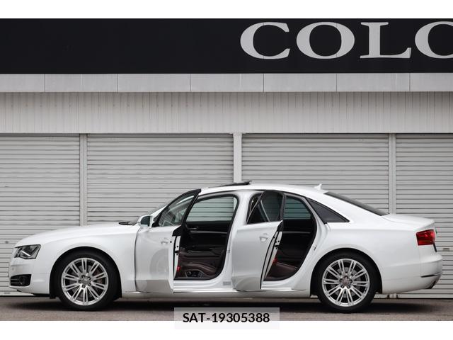 Audi A8 2011-08 8220825-2