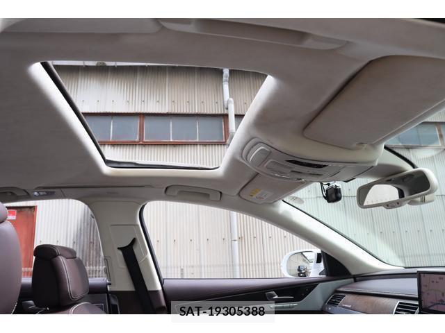 Audi A8 2011-08 8220825-4