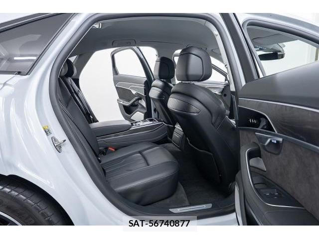 Audi A8 2021-06 8221752-13