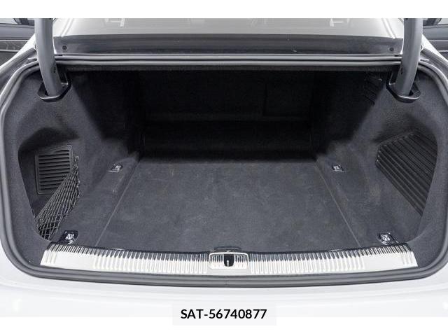 Audi A8 2021-06 8221752-15