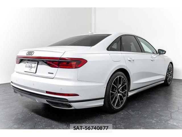 Audi A8 2021-06 8221752-8