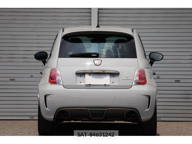 Abarth 595 2016-08 8220827-11