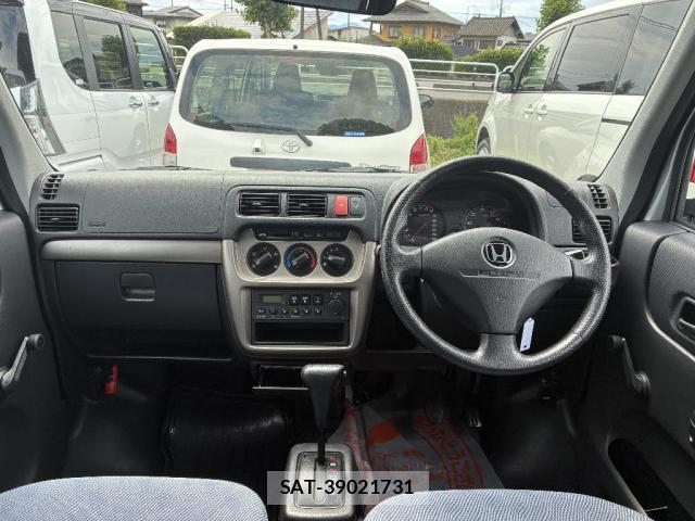 Honda ACTY VAN 2013-10 8220460-2