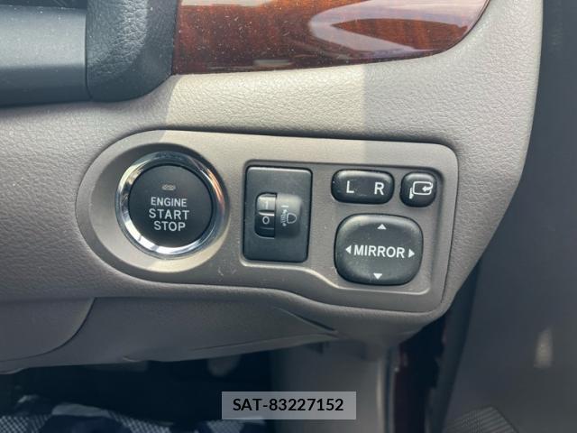 Toyota ALLION 2016-11 8223883-16