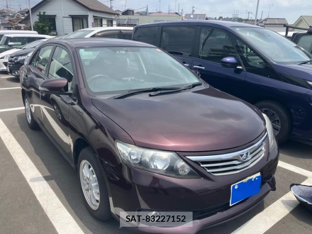 Toyota ALLION 2016-11 8223883-2
