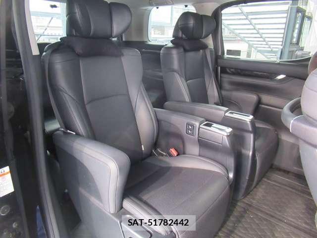 Toyota ALPHARD 2020-03 8224742-18