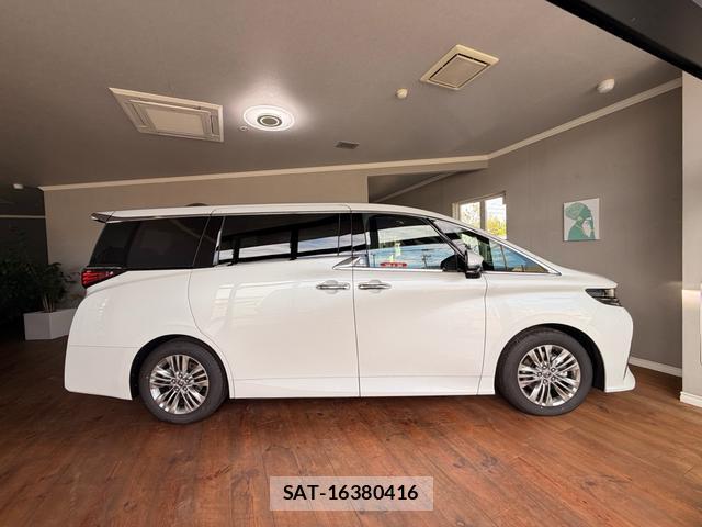 Toyota ALPHARD HYBRID 2026-04 8216153-4