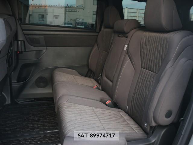 Toyota ALPHARD HYBRID 2026-03 8217287-6