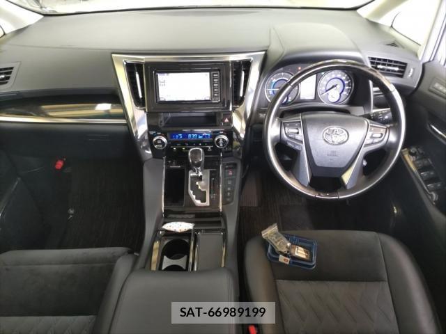 Toyota ALPHARD HYBRID 2017-05 8217728-2