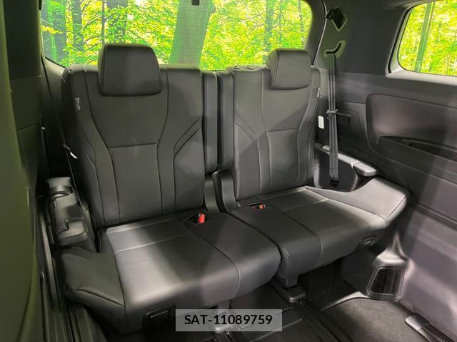 Toyota ALPHARD HYBRID 2023-10 8219715-9