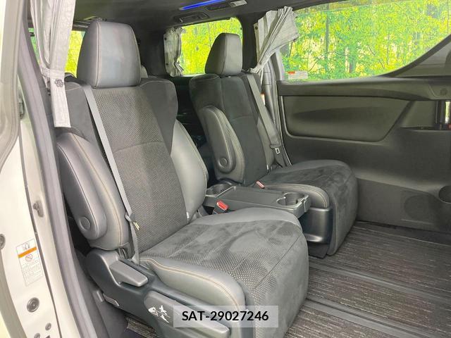Toyota ALPHARD HYBRID 2020-09 8220137-8